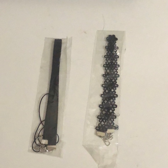 Chokers - Picture 8 of 8
